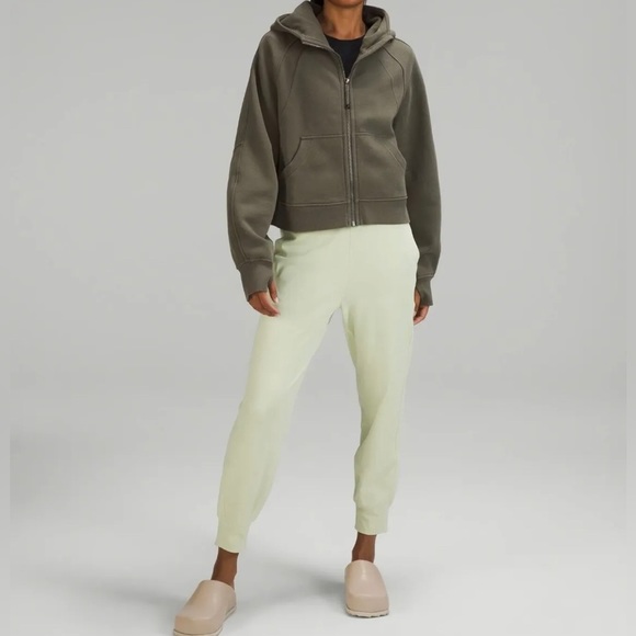 Lululemon Scuba Oversized Full-Zip Hoodie in army green - Picture 12 of 12